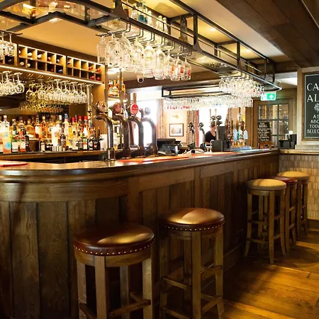 The Crown 3*